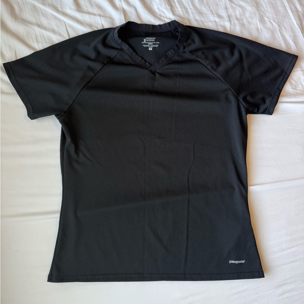 Patagonia Women's Capilene Performance Baselayer Shirt Sz S